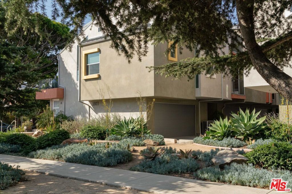Image 38 of property listing at 1803 16th Street B, Santa Monica, CA 90404