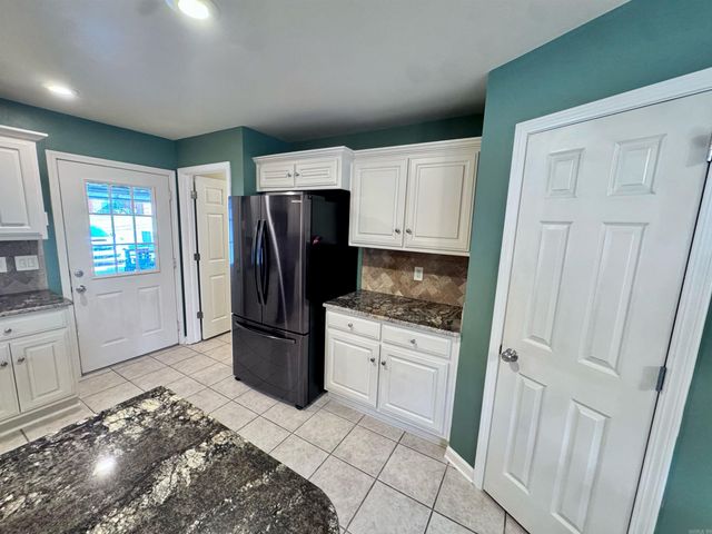 11572 Ridgetop Drive, Sherwood, AR 72120