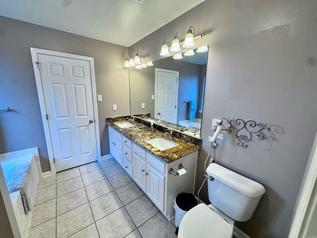 11572 Ridgetop Drive, Sherwood, AR 72120