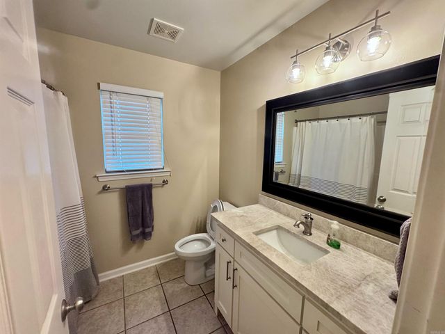 11572 Ridgetop Drive, Sherwood, AR 72120