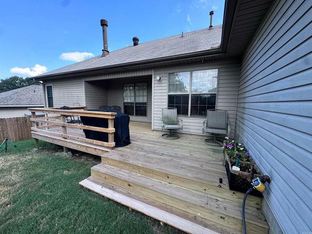 11572 Ridgetop Drive, Sherwood, AR 72120