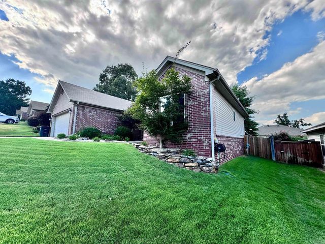 11572 Ridgetop Drive, Sherwood, AR 72120