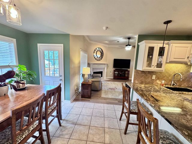 11572 Ridgetop Drive, Sherwood, AR 72120
