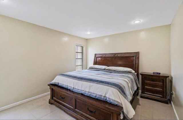 6089 Glentree Lane, Greenacres, FL 33463