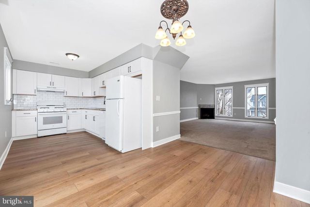 605 KNIGHTSBRIDGE DR, Hagerstown, MD 21740