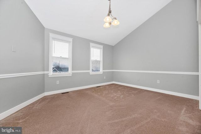 605 KNIGHTSBRIDGE DR, Hagerstown, MD 21740