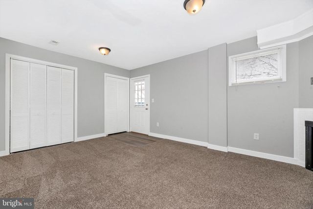 605 KNIGHTSBRIDGE DR, Hagerstown, MD 21740