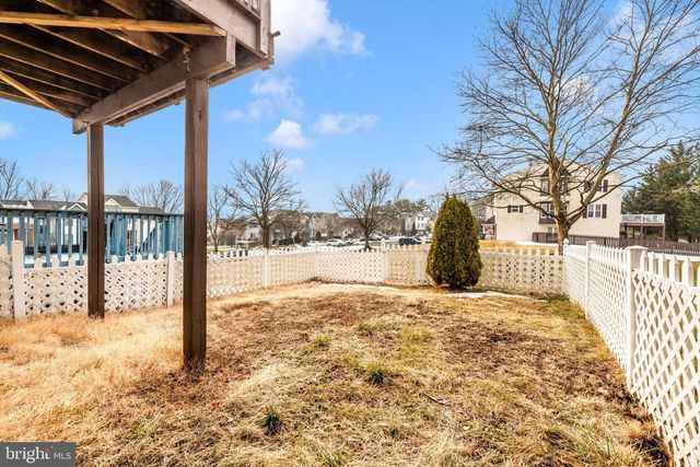 605 KNIGHTSBRIDGE DR, Hagerstown, MD 21740