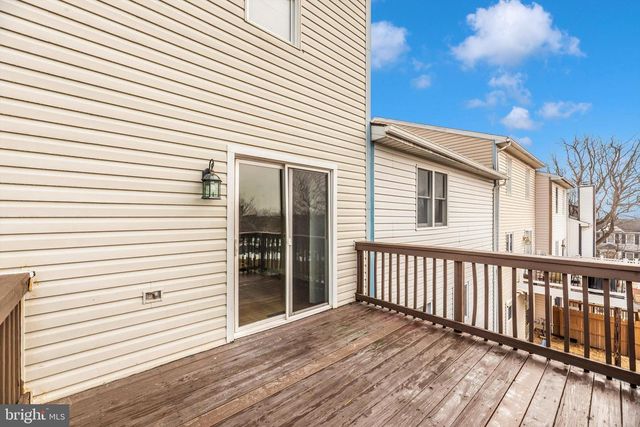 605 KNIGHTSBRIDGE DR, Hagerstown, MD 21740