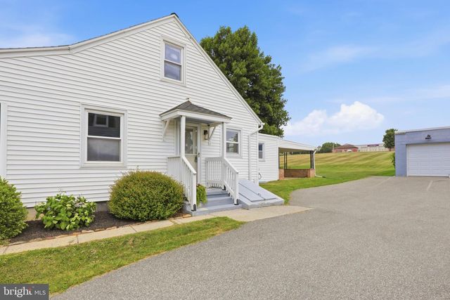 51 S MAIN ST, East Prospect, PA 17317