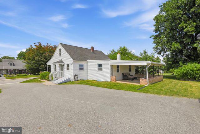 51 S MAIN ST, East Prospect, PA 17317