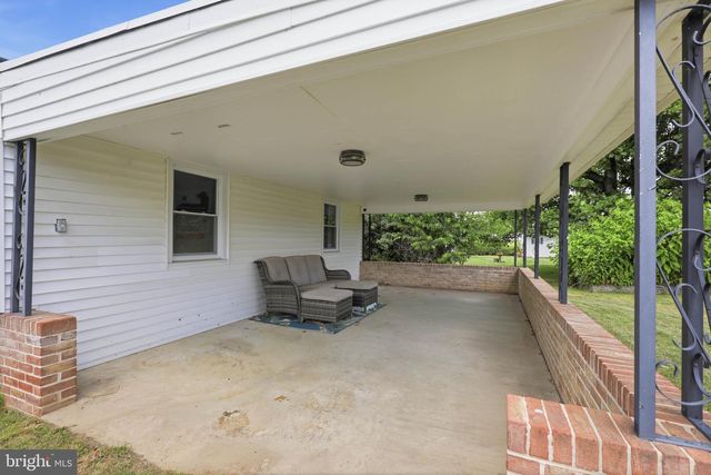 51 S MAIN ST, East Prospect, PA 17317