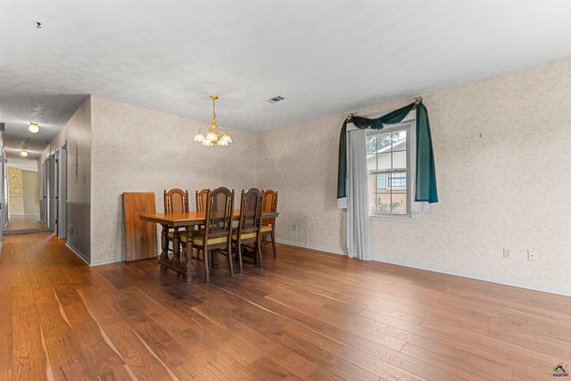 104 Lake Placid Drive, Bonaire, GA 31005