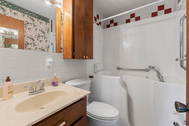 104 Lake Placid Drive, Bonaire, GA 31005
