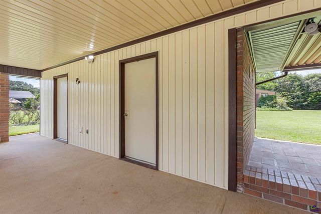 104 Lake Placid Drive, Bonaire, GA 31005