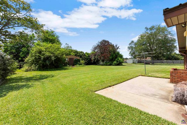 104 Lake Placid Drive, Bonaire, GA 31005