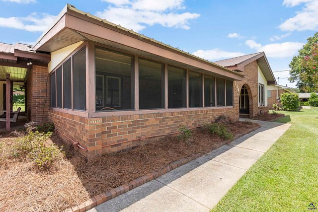 104 Lake Placid Drive, Bonaire, GA 31005