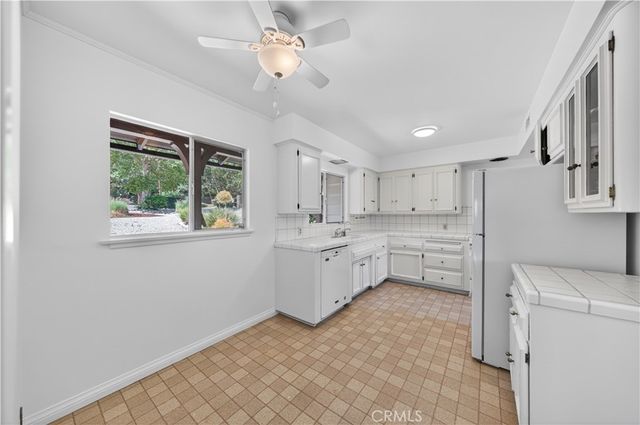 918 W Milton, Glendora, CA 91741