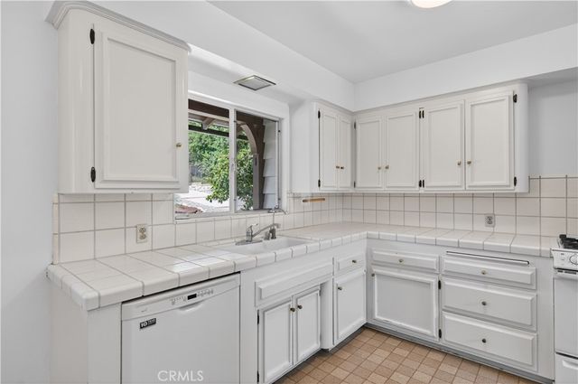 918 W Milton, Glendora, CA 91741