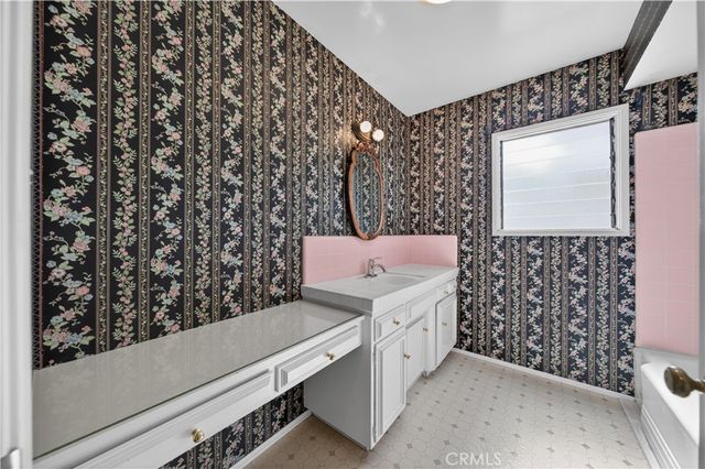 918 W Milton, Glendora, CA 91741
