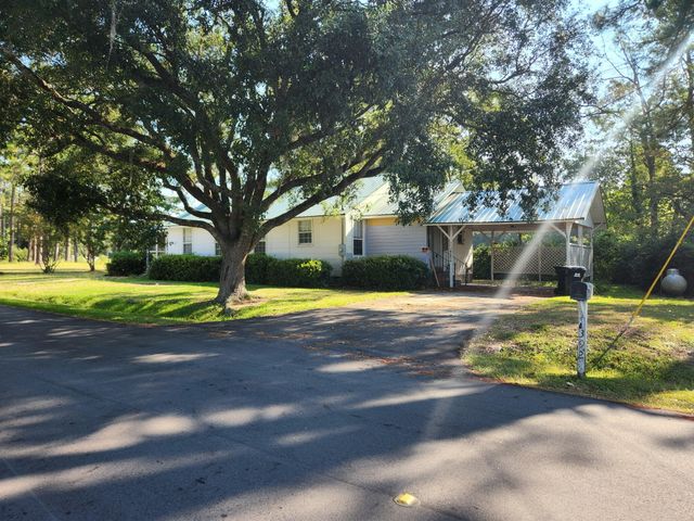 392 Morrison Avenue, Estill, SC 29918