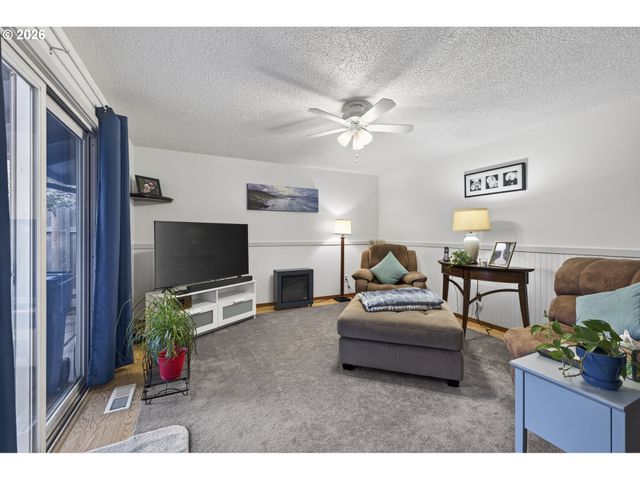 641 Se 154TH Ave, Portland, OR 97233