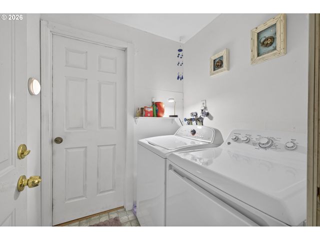 641 Se 154TH Ave, Portland, OR 97233