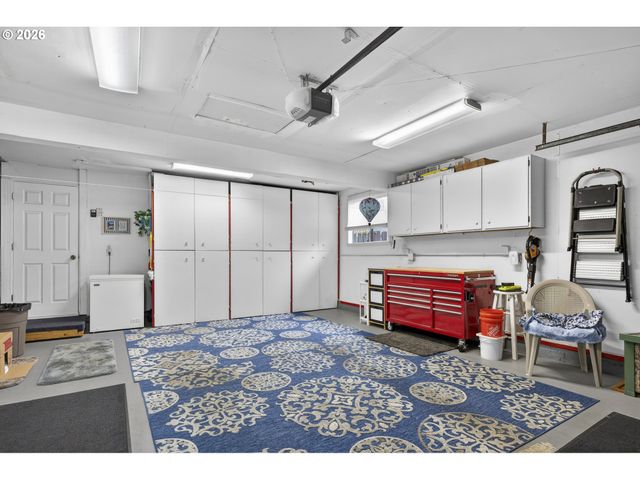 641 Se 154TH Ave, Portland, OR 97233