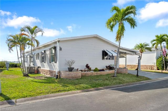 5546 Adam DR, North Fort Myers, FL 33917