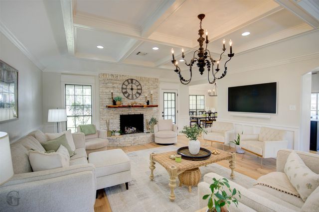 6826 N Club Loop, Shreveport, LA 71107