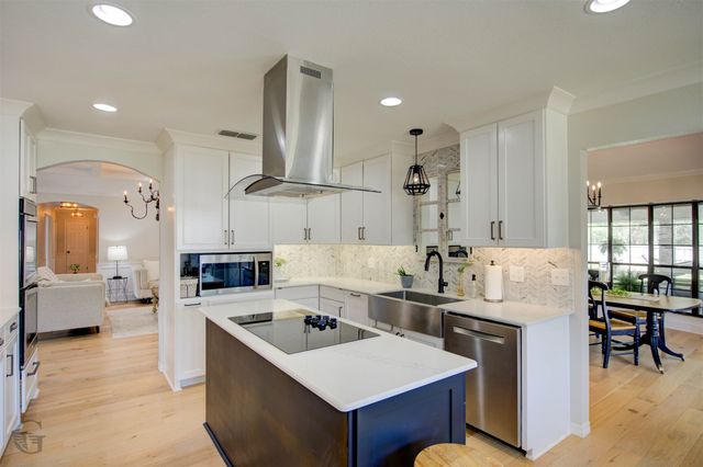 6826 N Club Loop, Shreveport, LA 71107