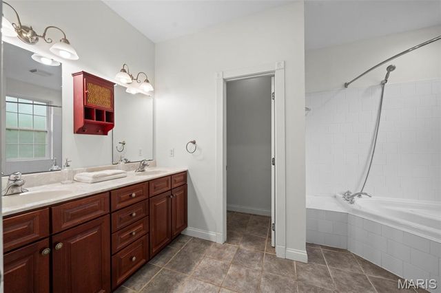 5972 Cates Avenue, St Louis, MO 63112
