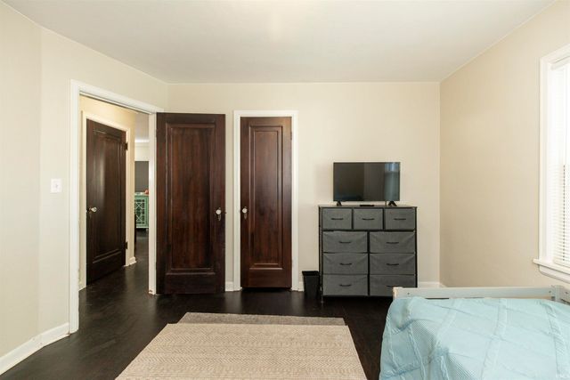 1719 W Hamilton Street, South Bend, IN 46628