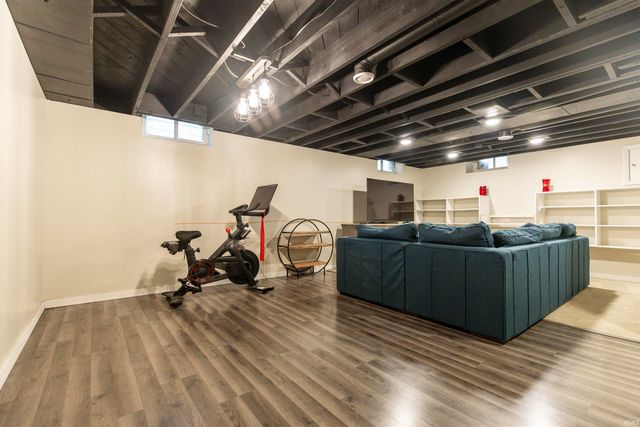 1719 W Hamilton Street, South Bend, IN 46628