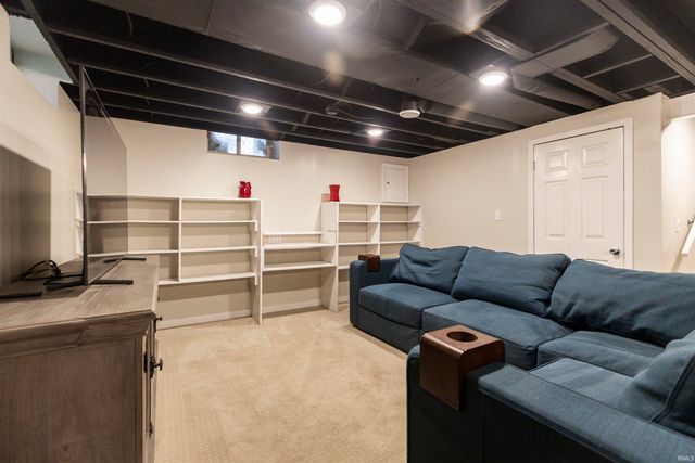 1719 W Hamilton Street, South Bend, IN 46628