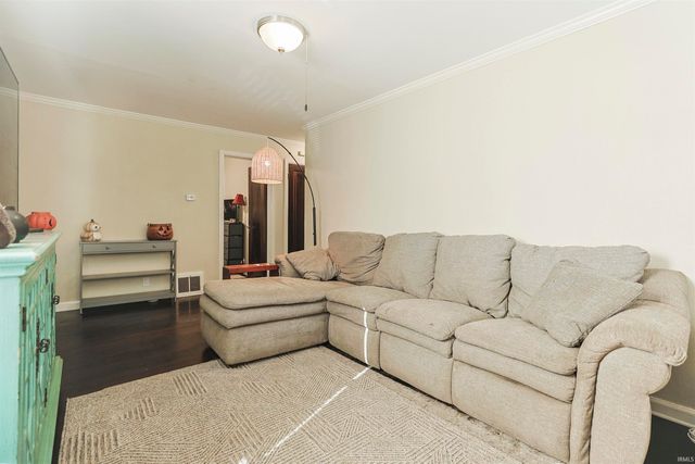 1719 W Hamilton Street, South Bend, IN 46628