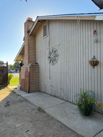 4712 Tanglewood Ln, Stockton, CA 95207