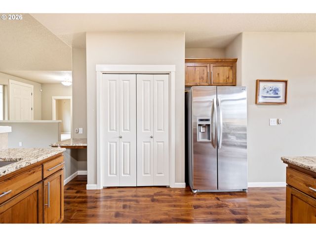 17 Nw 25TH St, Battle Ground, WA 98604