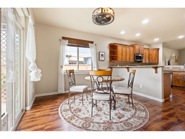 17 Nw 25TH St, Battle Ground, WA 98604