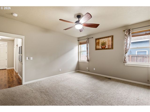 17 Nw 25TH St, Battle Ground, WA 98604