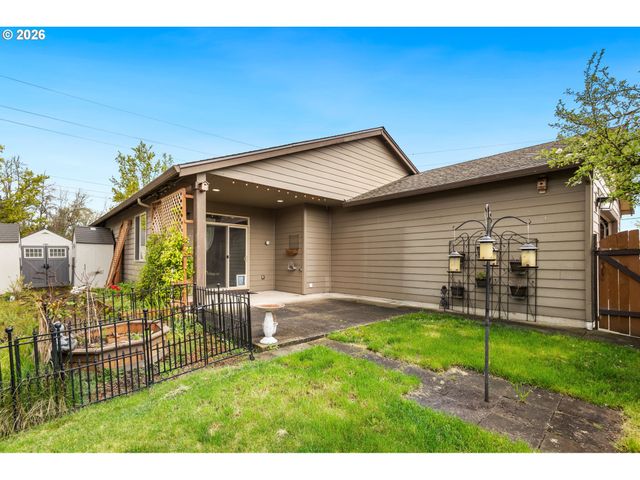 17 Nw 25TH St, Battle Ground, WA 98604