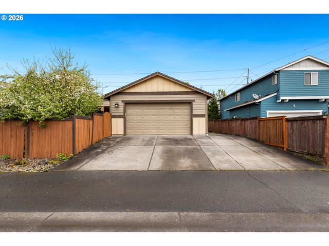 17 Nw 25TH St, Battle Ground, WA 98604