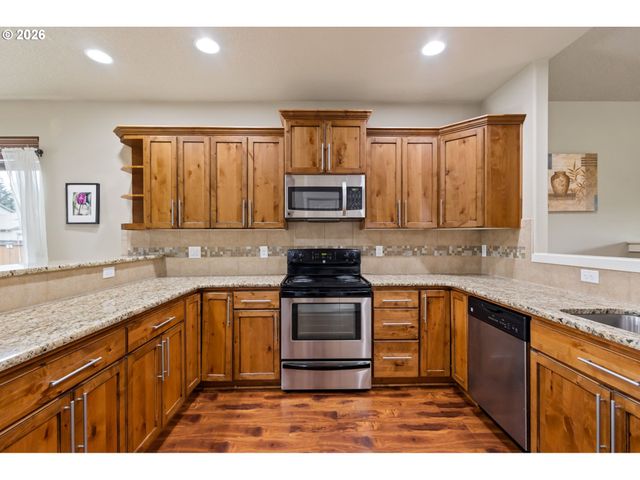 17 Nw 25TH St, Battle Ground, WA 98604