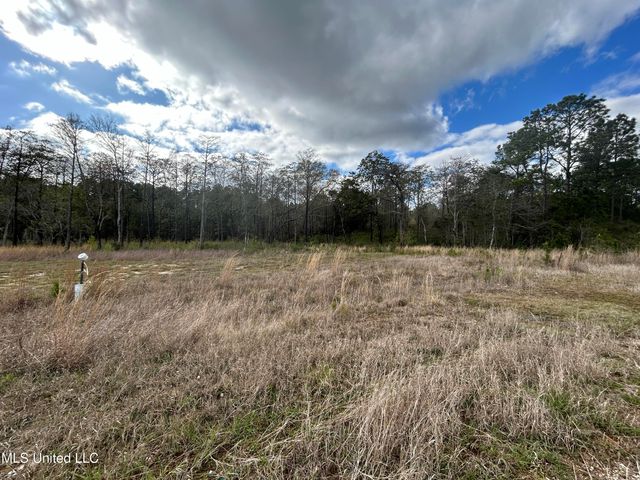 Parker Road, Biloxi, MS 39532