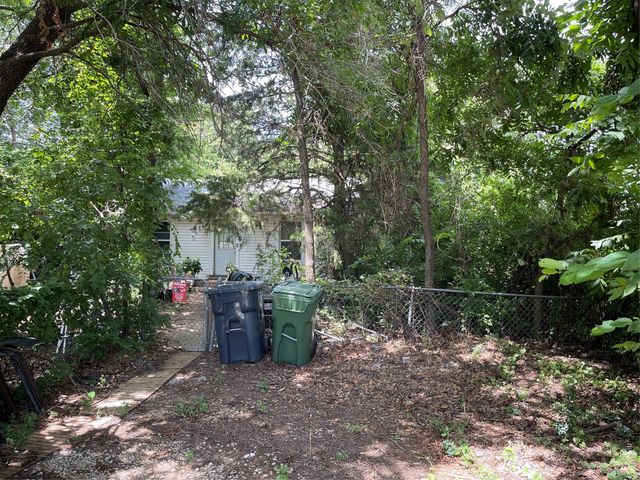 3103 Russell Road, Arlington, TX 76001
