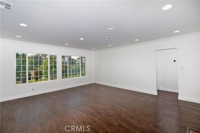8546 Woodley Ave, North Hills (los Angeles), CA 91343