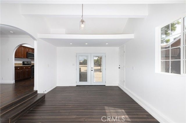 8546 Woodley Ave, North Hills (los Angeles), CA 91343