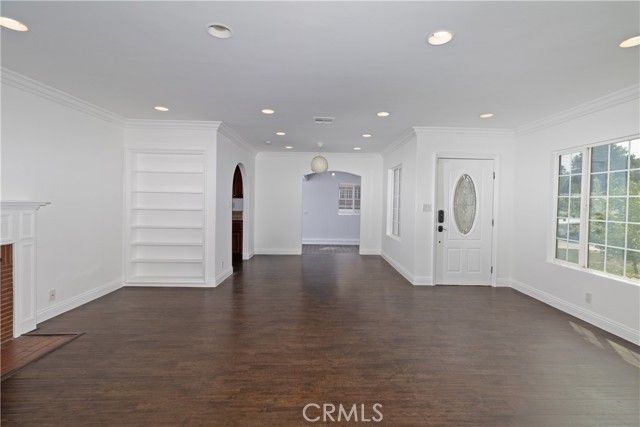 8546 Woodley Ave, North Hills (los Angeles), CA 91343