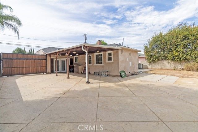 8546 Woodley Ave, North Hills (los Angeles), CA 91343