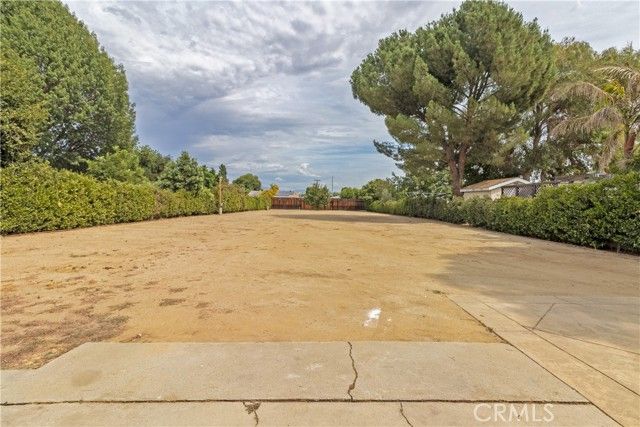 8546 Woodley Ave, North Hills (los Angeles), CA 91343